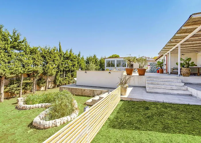 וילה Ardith By רגוזה